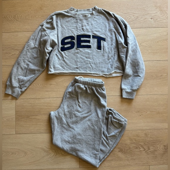 SET ACTIVE - limited edition sweatshirt & joggers - Picture 6 of 6